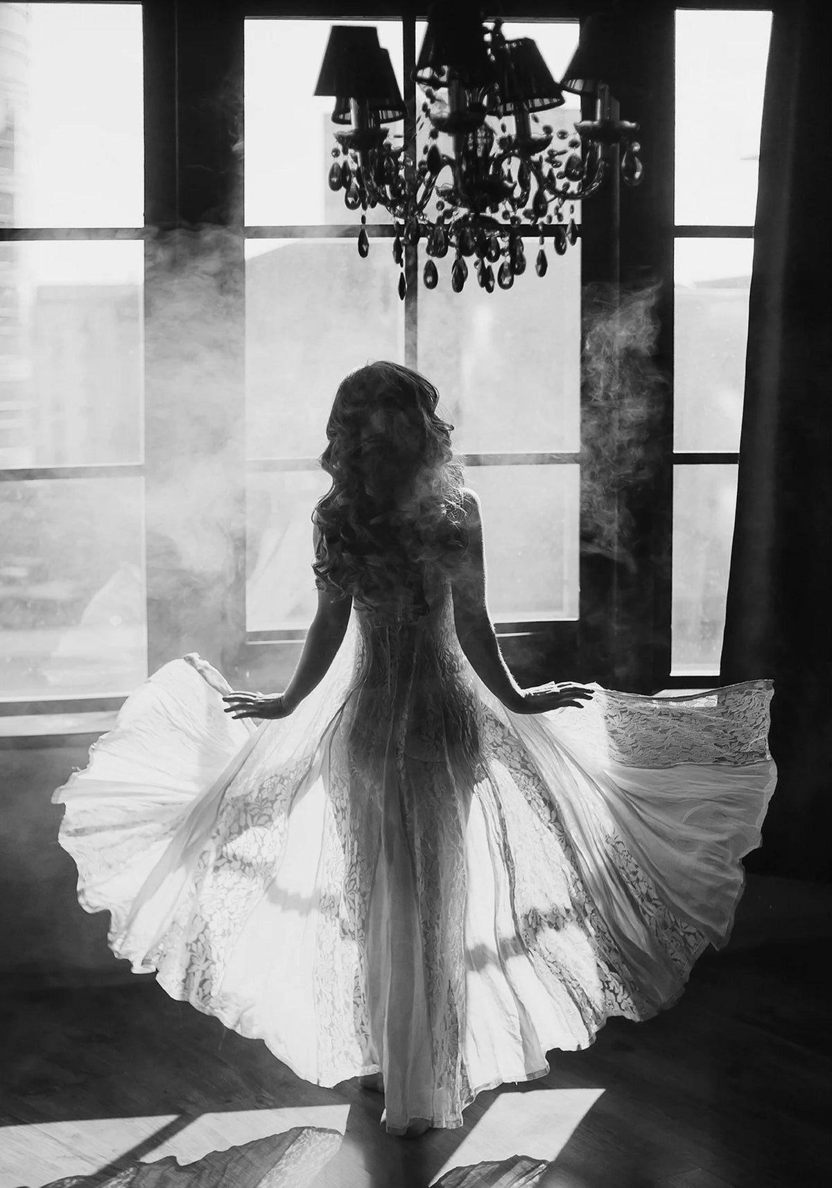 WHITE DRESS & SMOKE