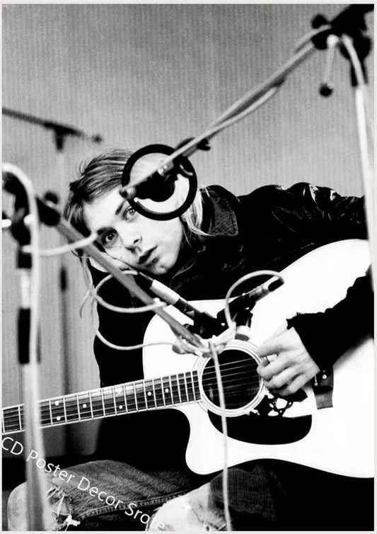 Kurt Cobain Poster | Rock and Roll Music Art | Aesthetic Decor for Home | DIY Wall Sticker | Cafe & Bar Room Decoration