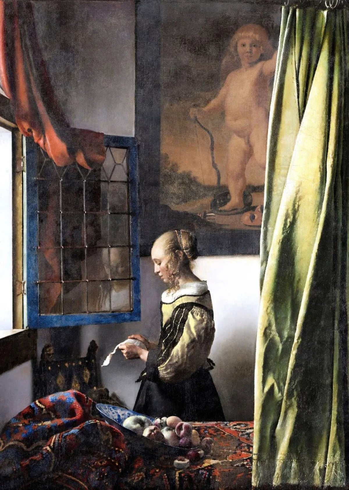 GIRL READING A LETTER