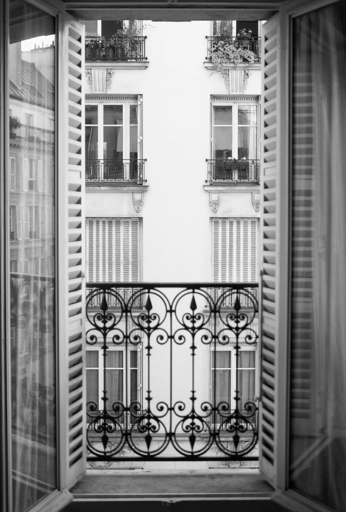 PARIS SCENE