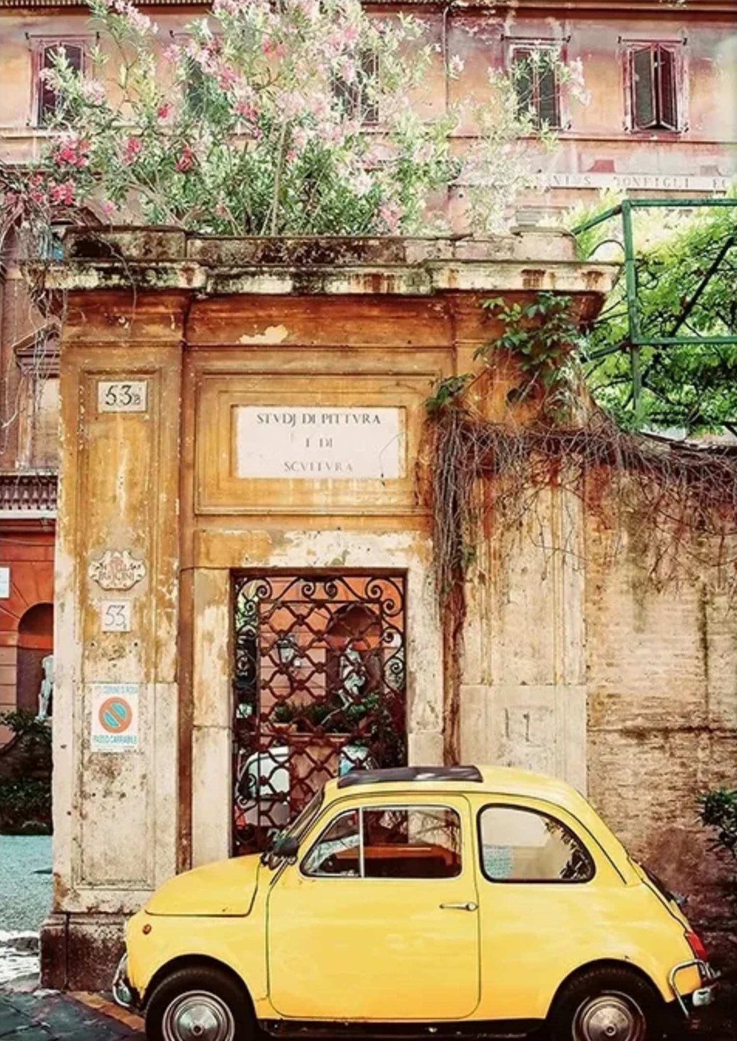 Yellow Fiat 500 | Vintage Italian Scene