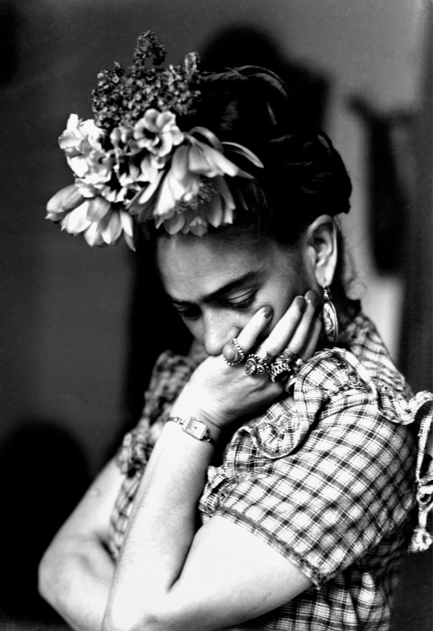 Frida Kahlo Portrait | Floral Accents | Vibrant Colors